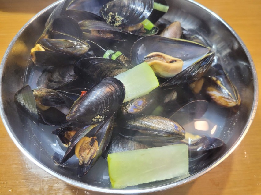 홍합탕 맛있게 끓이는 법 세척홍합으로 시원한 국물 만들기 19