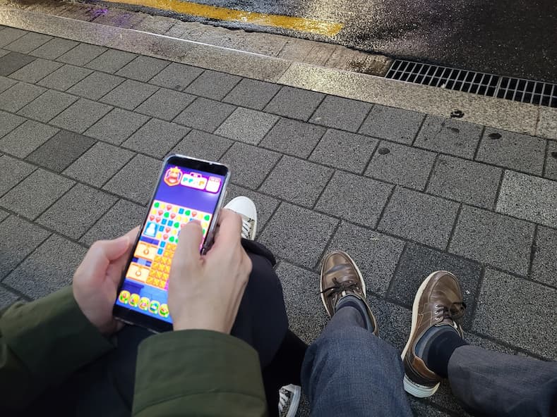 스마트폰 오래 보면 눈 나빠질까? 시력 저하 원인과 진실 4