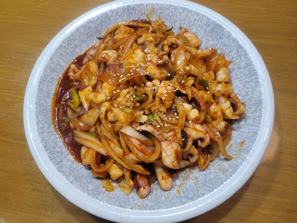 오징어볶음 불향 내는 법, 냉동 손질 오징어도 맛있게 굽는 핵심 3