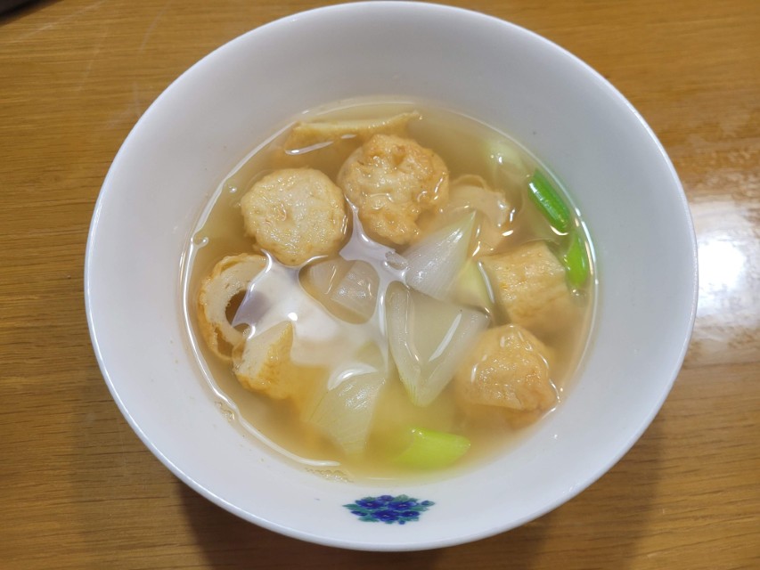 어묵탕 끓이는 법｜냉동 어묵 바로 넣지 마세요, 무 없어도 국물 시원합니다