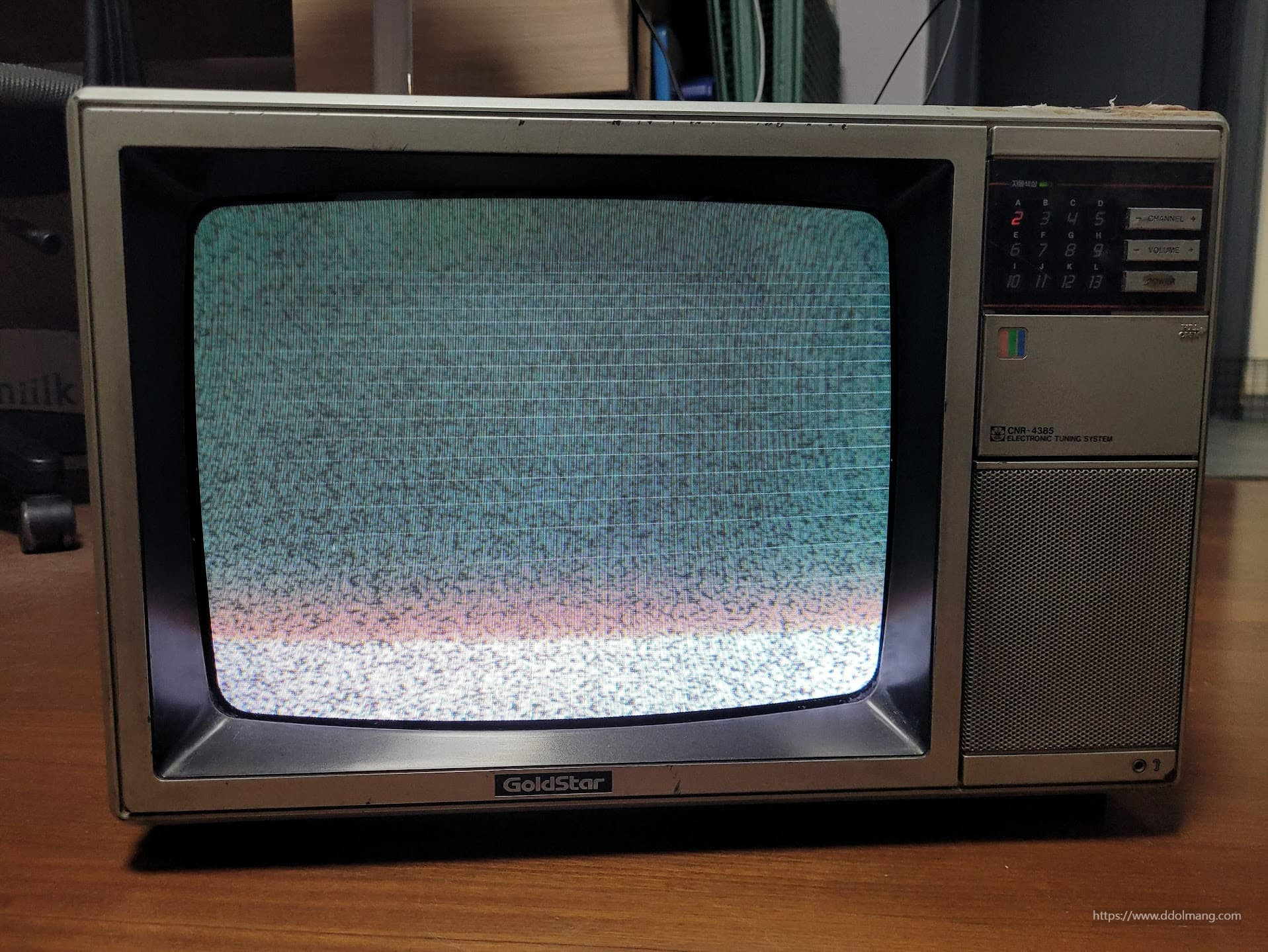 금성 구형 텔레비전, 화면 노이즈, 채널 2번 점등 조작부