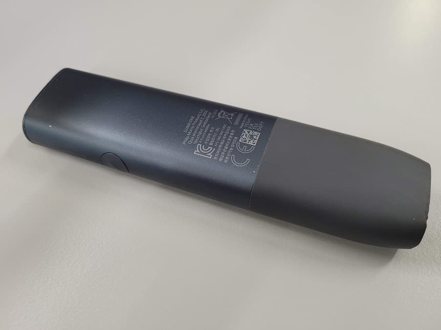 IQOS ILUMA ONE 어두운 회색 기기, 후면 규격 정보, 버튼